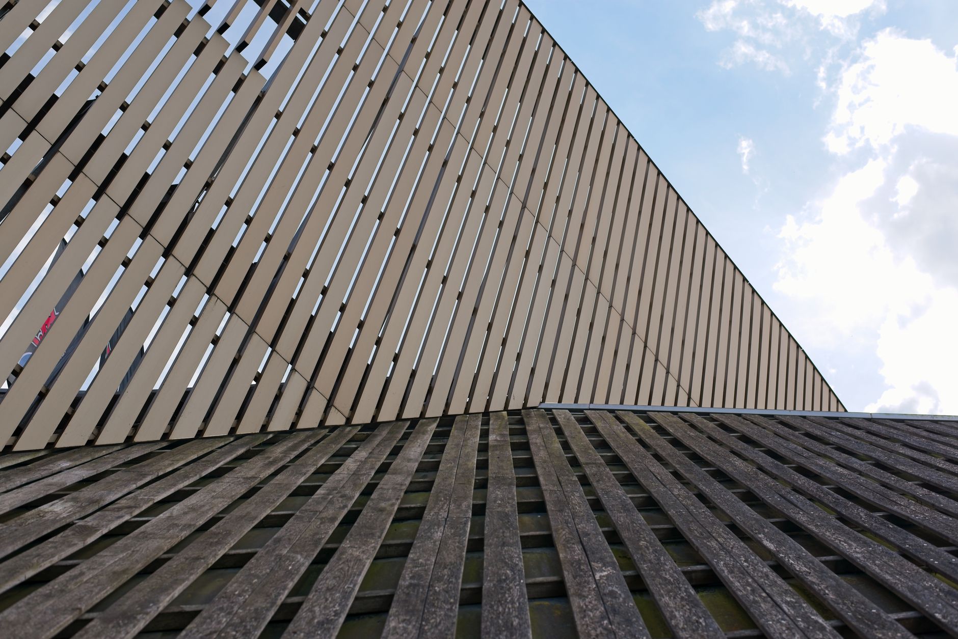 Exploring the Key Elements That Define Contemporary Exterior Architecture